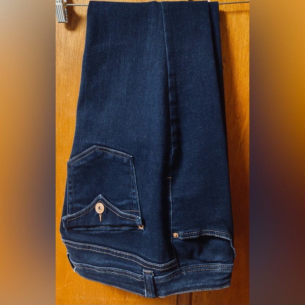 INC International Concepts Boot Leg Regular Fit-Short jeans
